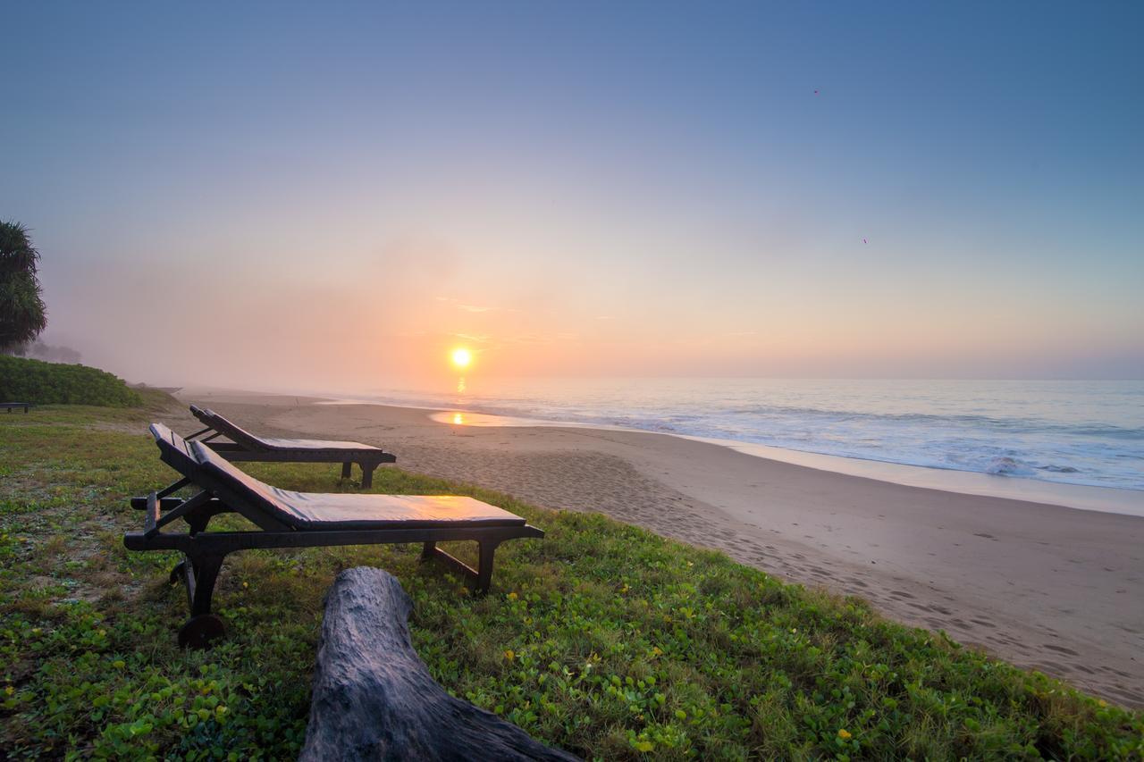 Lanka Beach Grand Villa Rekawa Bagian luar foto